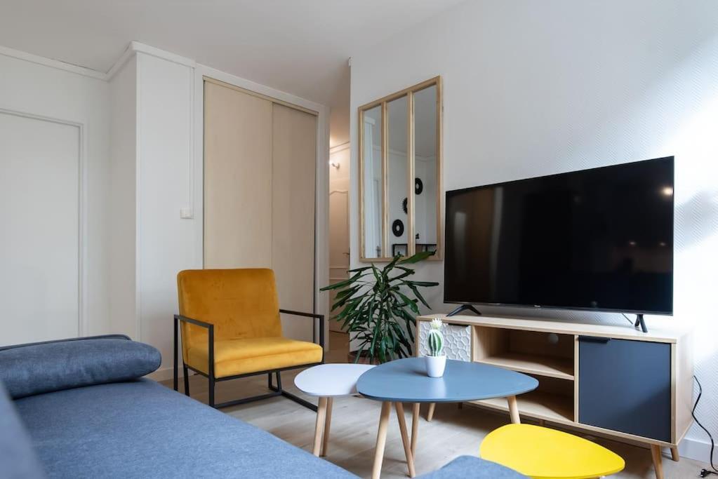 Appartement Renove Pour 6 Avec Parking 빌뢰르반 외부 사진
